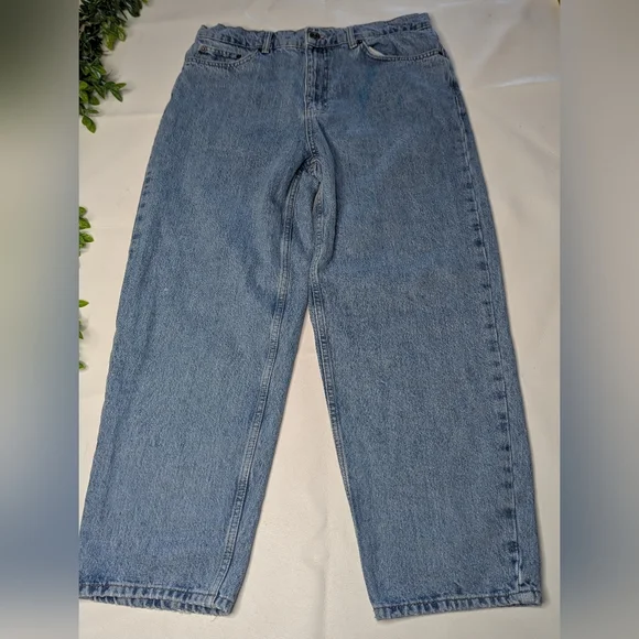 BDG Vintage Bow Jeans Size 32x32 - Picture 1 of 12